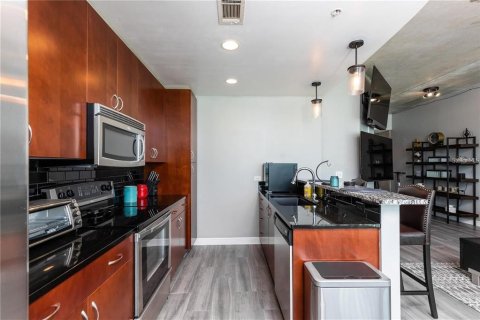 Copropriété à vendre à Tampa, Floride: 1 chambre, 71.72 m2 № 2419879 - photo 5