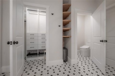 Купить виллу или дом в Тампа, Флорида 8 комнат, 155.52м2, № 1903030 - фото 14