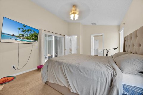 House in Kissimmee, Florida 4 bedrooms, 165.18 sq.m. № 1552695 - photo 3