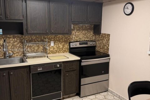 Condo in Hallandale Beach, Florida, 1 bedroom  № 1966392 - photo 5