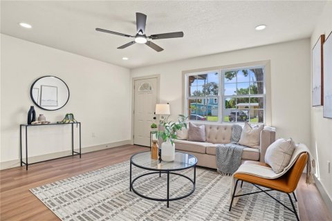 Villa ou maison à vendre à Pinellas Park, Floride: 3 chambres, 108.97 m2 № 2425760 - photo 6