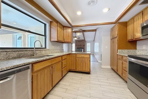 Villa ou maison à vendre à Tavares, Floride: 3 chambres, 183.2 m2 № 2147911 - photo 14