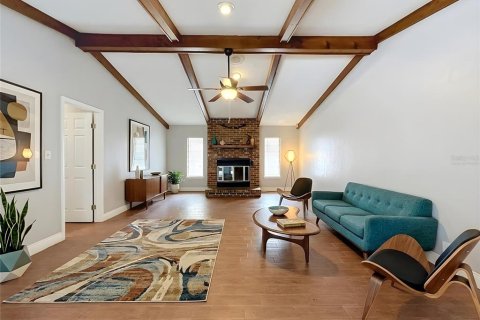 Villa ou maison à vendre à Tavares, Floride: 3 chambres, 183.2 m2 № 2147911 - photo 2