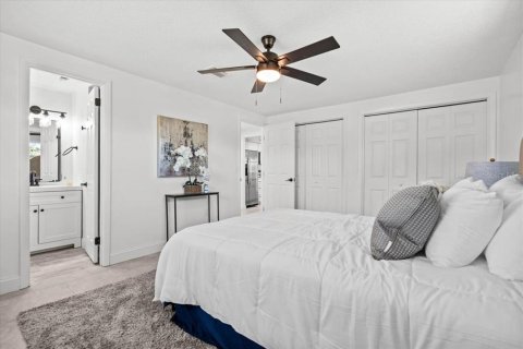 House in Englewood, Florida 2 bedrooms, 147.16 sq.m. № 1640893 - photo 20