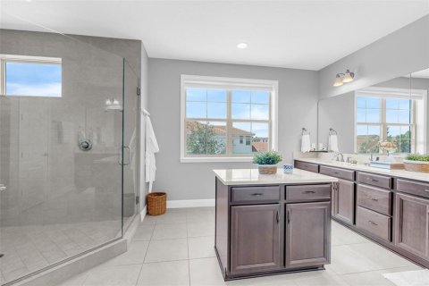 House in Orlando, Florida 4 bedrooms, 330.36 sq.m. № 2302306 - photo 29