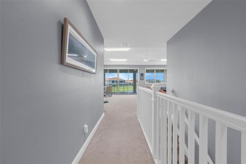 House in Orlando, Florida 4 bedrooms, 330.36 sq.m. № 2302306 - photo 24