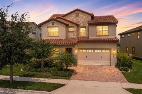 House in Orlando, Florida 4 bedrooms, 330.36 sq.m. № 2302306
