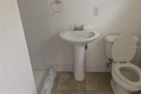 Casa en alquiler en Tampa, Florida, 4 dormitorios, 118.26 m2 № 2099787 - foto 23