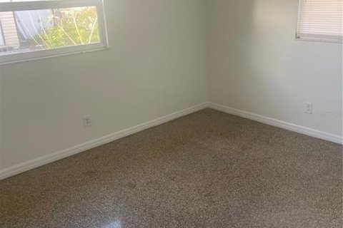 Casa en alquiler en Tampa, Florida, 4 dormitorios, 118.26 m2 № 2099787 - foto 14