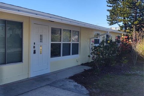 Casa en alquiler en Tampa, Florida, 4 dormitorios, 118.26 m2 № 2099787 - foto 3
