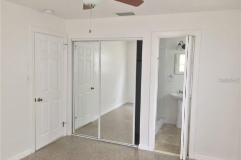 Casa en alquiler en Tampa, Florida, 4 dormitorios, 118.26 m2 № 2099787 - foto 25