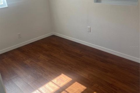 Casa en alquiler en Tampa, Florida, 4 dormitorios, 118.26 m2 № 2099787 - foto 19