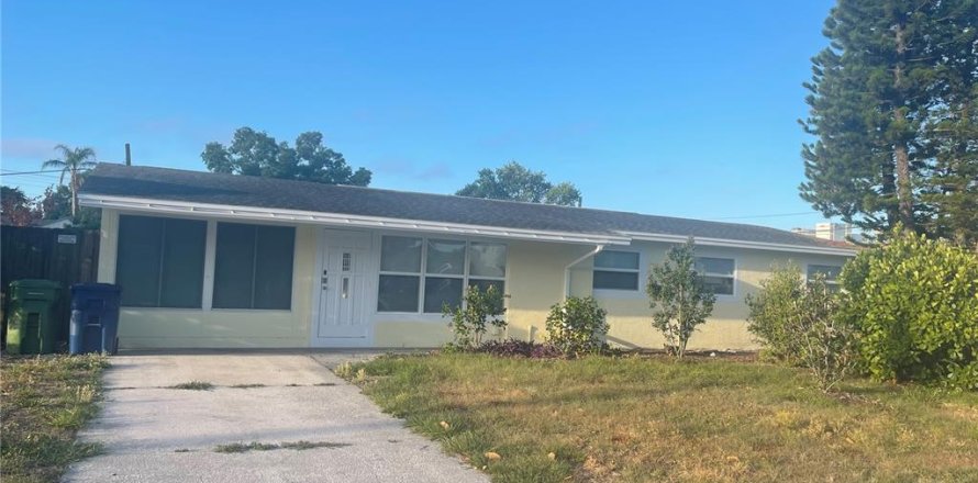 Casa en Tampa, Florida 4 dormitorios, 118.26 m2 № 2099787