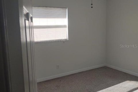Casa en alquiler en Tampa, Florida, 4 dormitorios, 118.26 m2 № 2099787 - foto 8