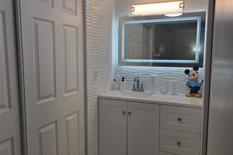 Condo in Davie, Florida, 2 bedrooms  № 1910361 - photo 23