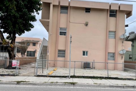 Apartment in Miami, Florida 2 bedrooms, 83.61 sq.m. № 2000824