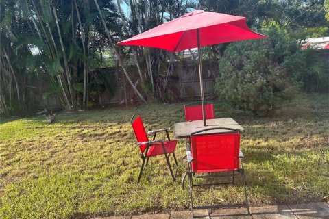 House in Pinellas Park, Florida 3 bedrooms, 91.04 sq.m. № 2333836 - photo 28