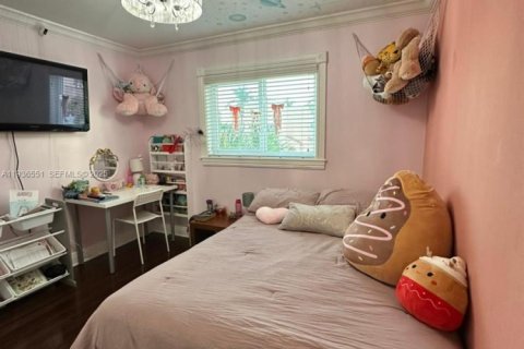 Townhouse in Miami, Florida 5 bedrooms, 169.45 sq.m. № 1994585 - photo 28