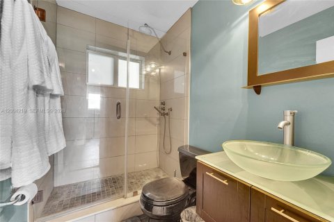 Villa ou maison à vendre à Hialeah, Floride: 3 chambres № 2068412 - photo 23