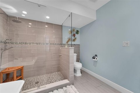 Villa ou maison à vendre à Hialeah, Floride: 3 chambres № 2068412 - photo 18