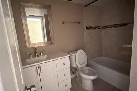 Copropriété à vendre à Tampa, Floride: 2 chambres, 110.65 m2 № 1901454 - photo 6