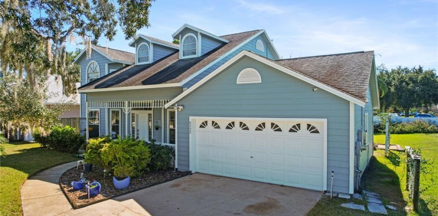 House in Apopka, Florida 5 bedrooms, 212.19 sq.m. № 2101278