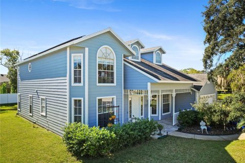 House in Apopka, Florida 5 bedrooms, 212.19 sq.m. № 2101278 - photo 2