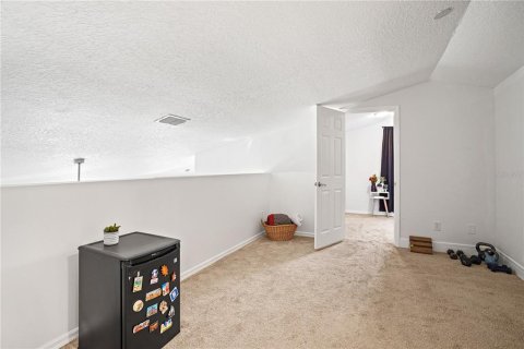 House in Apopka, Florida 5 bedrooms, 212.19 sq.m. № 2101278 - photo 29