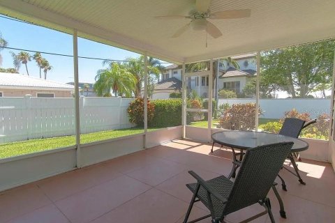 Casa en alquiler en Belleair Beach, Florida, 3 dormitorios, 127.37 m2 № 1911812 - foto 21