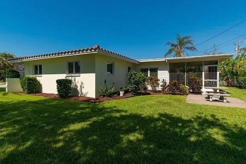Casa en alquiler en Belleair Beach, Florida, 3 dormitorios, 127.37 m2 № 1911812 - foto 27