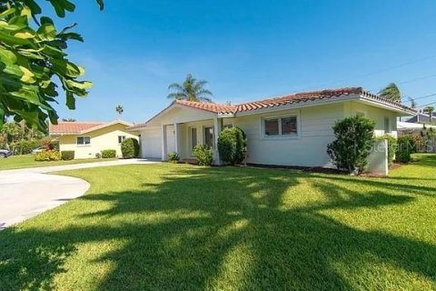 Casa en alquiler en Belleair Beach, Florida, 3 dormitorios, 127.37 m2 № 1911812 - foto 28