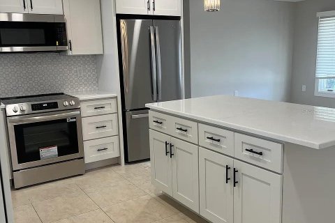 Casa en alquiler en Belleair Beach, Florida, 3 dormitorios, 127.37 m2 № 1911812 - foto 6
