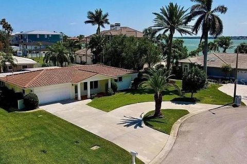 Casa en alquiler en Belleair Beach, Florida, 3 dormitorios, 127.37 m2 № 1911812 - foto 26