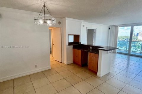 Купить кондоминиум в Санни-Айлс-Бич, Флорида 2 спальни, 123.65м2, № 1972062 - фото 13