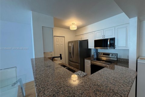 Condominio en alquiler en Miami, Florida, 1 dormitorio, 69.68 m2 № 2009161 - foto 6