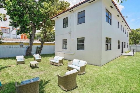 Propiedad comercial en venta en Miami, Florida, 261.61 m2 № 1947752 - foto 14