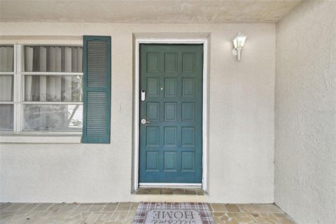 House in Port Richey, Florida 3 bedrooms, 144.93 sq.m. № 1732890 - photo 6
