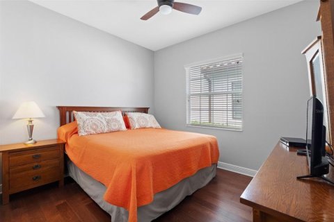 House in Tampa, Florida 4 bedrooms, 218.32 sq.m. № 2393898 - photo 29