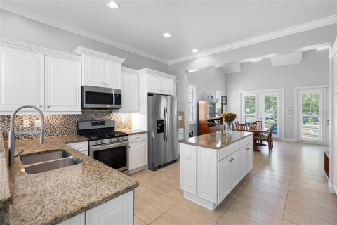 House in Tampa, Florida 4 bedrooms, 218.32 sq.m. № 2393898 - photo 13