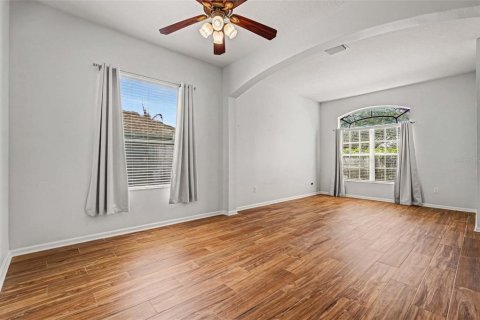 House in Land O' Lakes, Florida 4 bedrooms, 235.41 sq.m. № 2155932 - photo 8