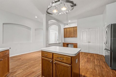 House in Land O' Lakes, Florida 4 bedrooms, 235.41 sq.m. № 2155932 - photo 15