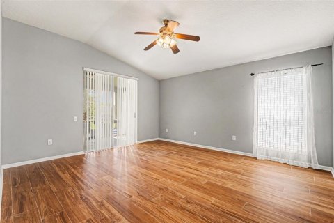 House in Land O' Lakes, Florida 4 bedrooms, 235.41 sq.m. № 2155932 - photo 23