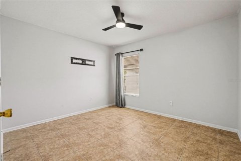 House in Land O' Lakes, Florida 4 bedrooms, 235.41 sq.m. № 2155932 - photo 29