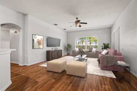House in Land O' Lakes, Florida 4 bedrooms, 235.41 sq.m. № 2155932 - photo 17