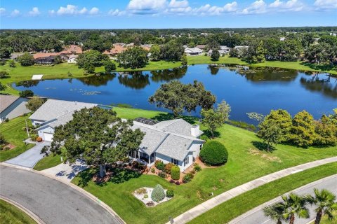 House in Leesburg, Florida 2 bedrooms, 152.36 sq.m. № 1899066 - photo 6