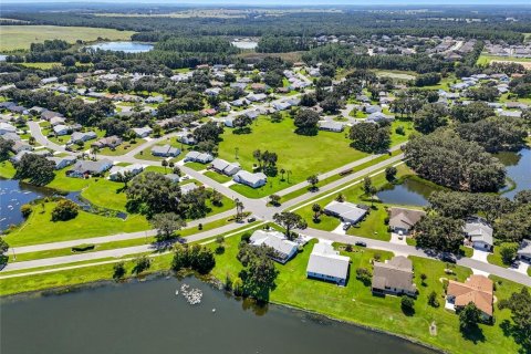 House in Leesburg, Florida 2 bedrooms, 152.36 sq.m. № 1899066 - photo 10