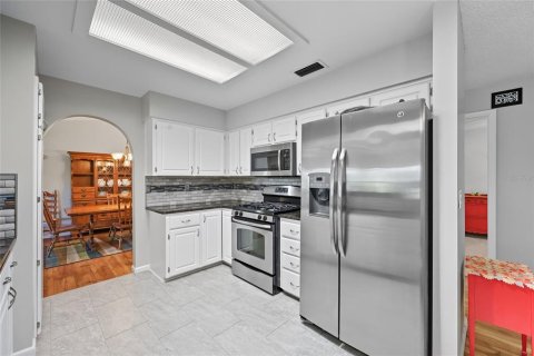 House in Leesburg, Florida 2 bedrooms, 152.36 sq.m. № 1899066 - photo 24