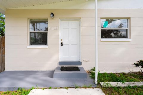 Villa ou maison à vendre à Tampa, Floride: 3 chambres, 78.04 m2 № 2397023 - photo 5