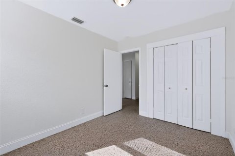 Villa ou maison à vendre à Tampa, Floride: 3 chambres, 78.04 m2 № 2397023 - photo 21