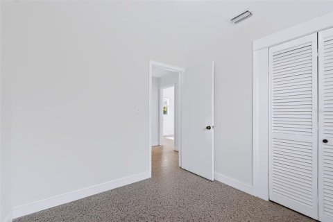 Villa ou maison à vendre à Tampa, Floride: 3 chambres, 78.04 m2 № 2397023 - photo 17
